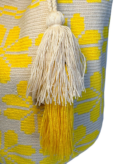 Two-tone Wayuú Mochila in Yellow Threat