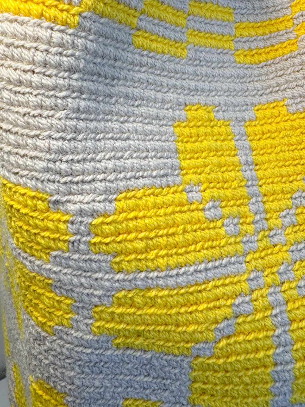 Two-tone Wayuú Mochila in Yellow Threat