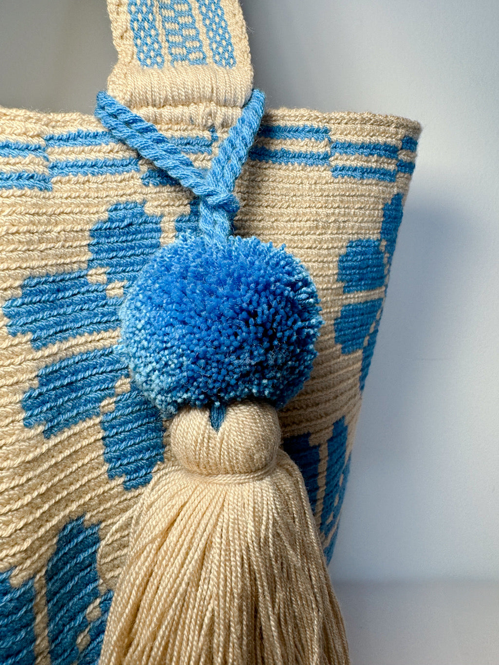 Two-Tone Wayuu Mochila