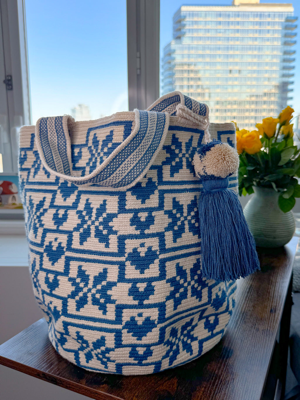 Two-tone Wayuú Mochila in Navy Blue Threat