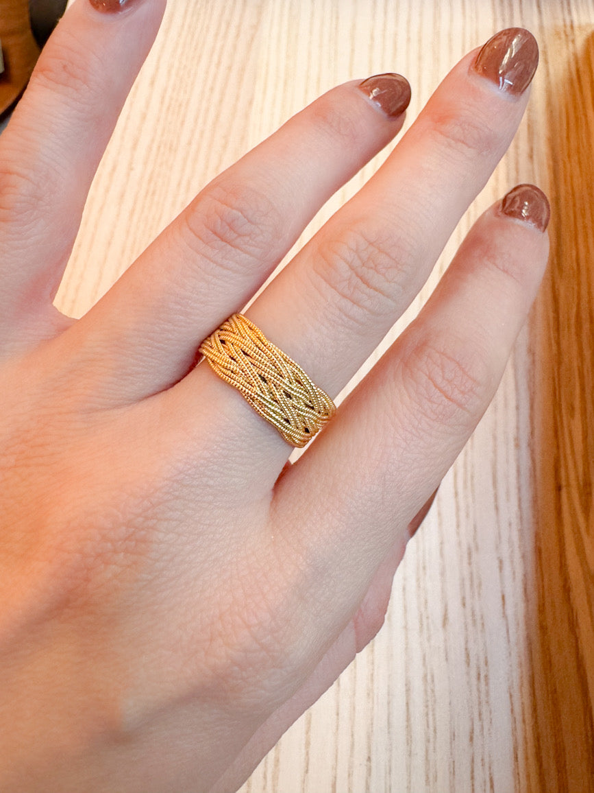 Filigree Single Braid Band