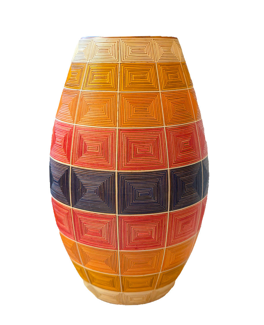 Tamo Color Vase in Pine Wood