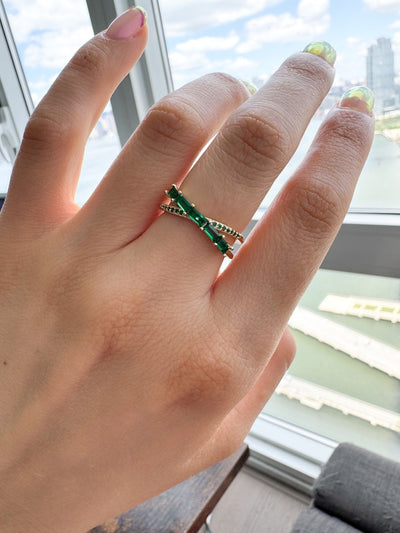 Cross Lab Emerald Ring by Bichota