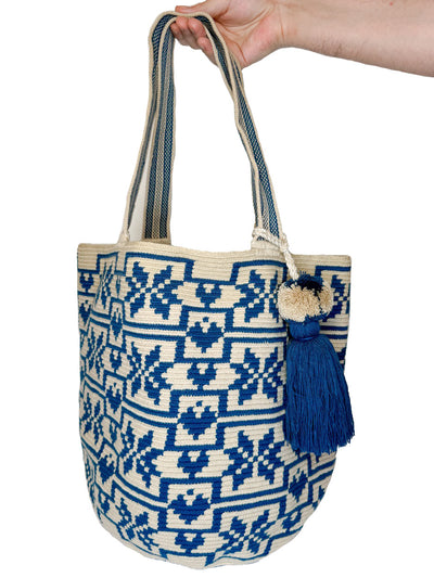 Two-tone Wayuú Mochila in Navy Blue Threat Heart Pattern 