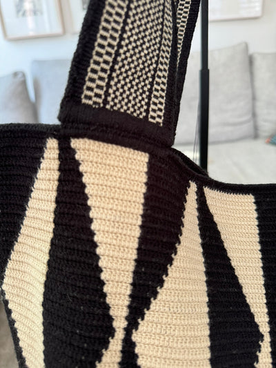 Extra Large Hand-Woven Wayuu Beach Bag