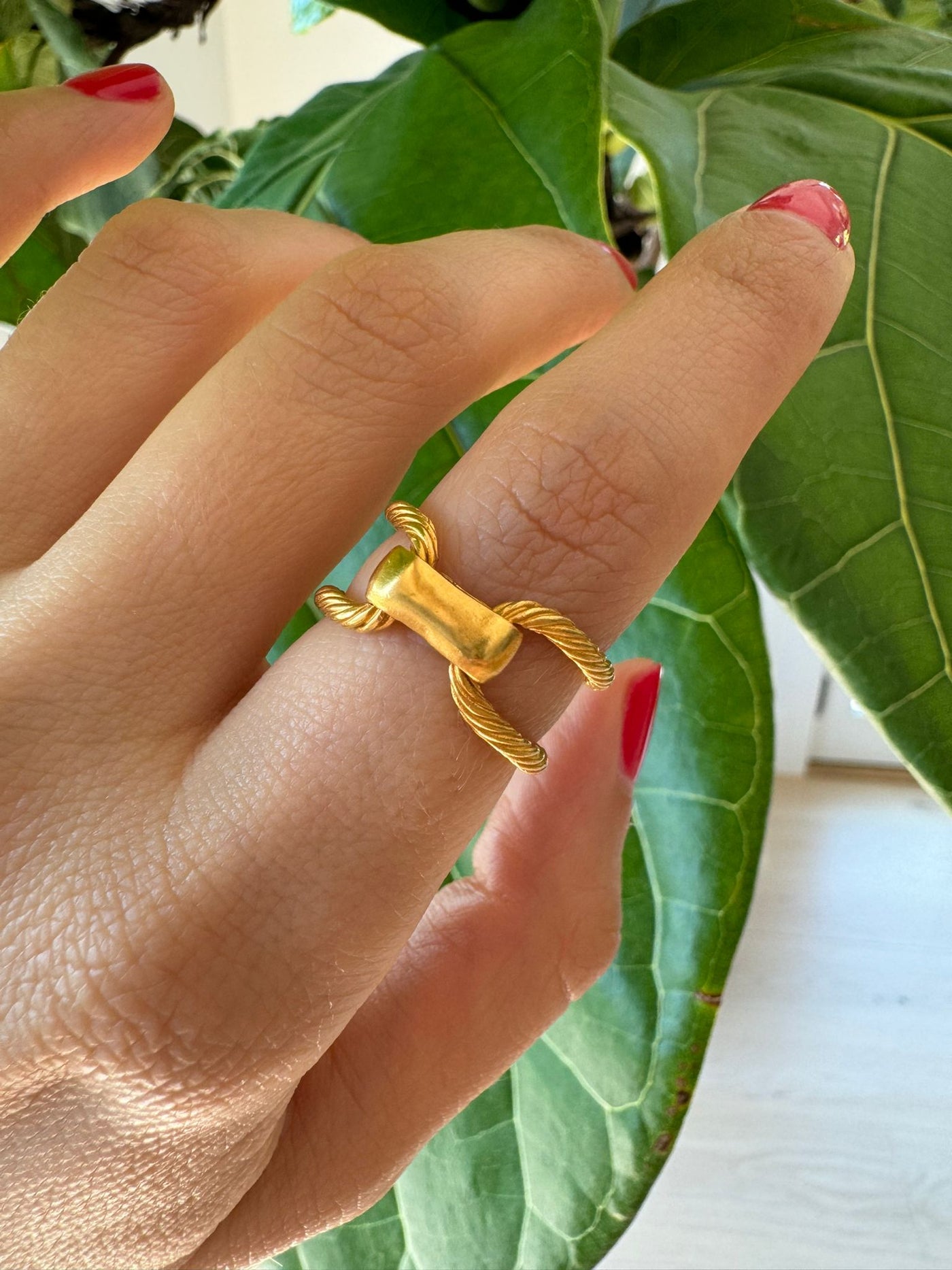 Adjustable Ring by Durando Atelier